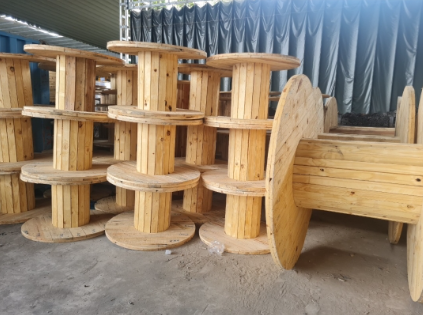 Bobbin gỗ